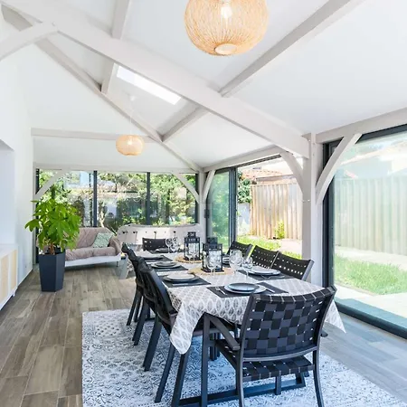 Villa Avec Piscine Pour 12 Personnes *