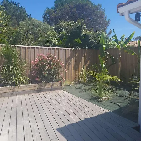 Avec Piscine Pour 12 Personnes Villa